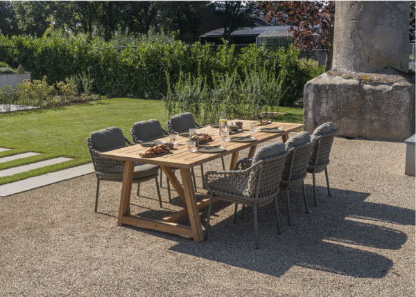 Pura 6-Seat Outdoor Dining Set